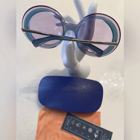 Emilio Pucci Sunglasses - Picture 4 of 5